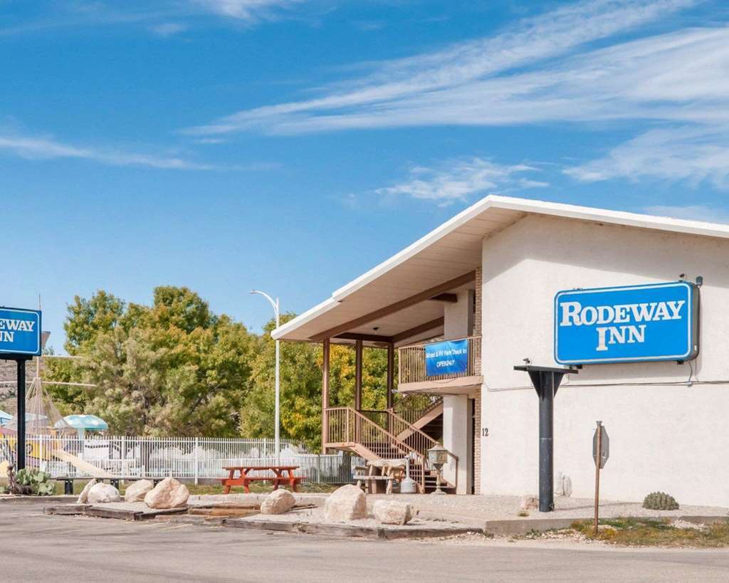 Rodeway Inn Whites City Экстерьер фото
