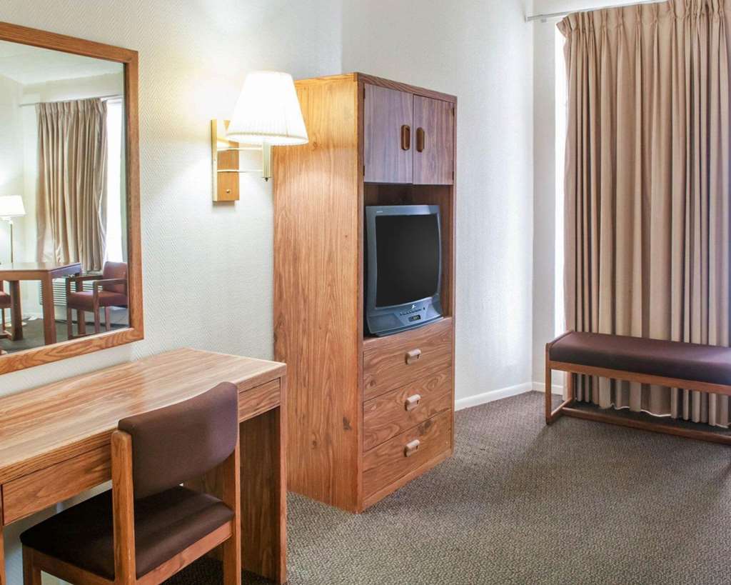 Rodeway Inn Whites City Номер фото